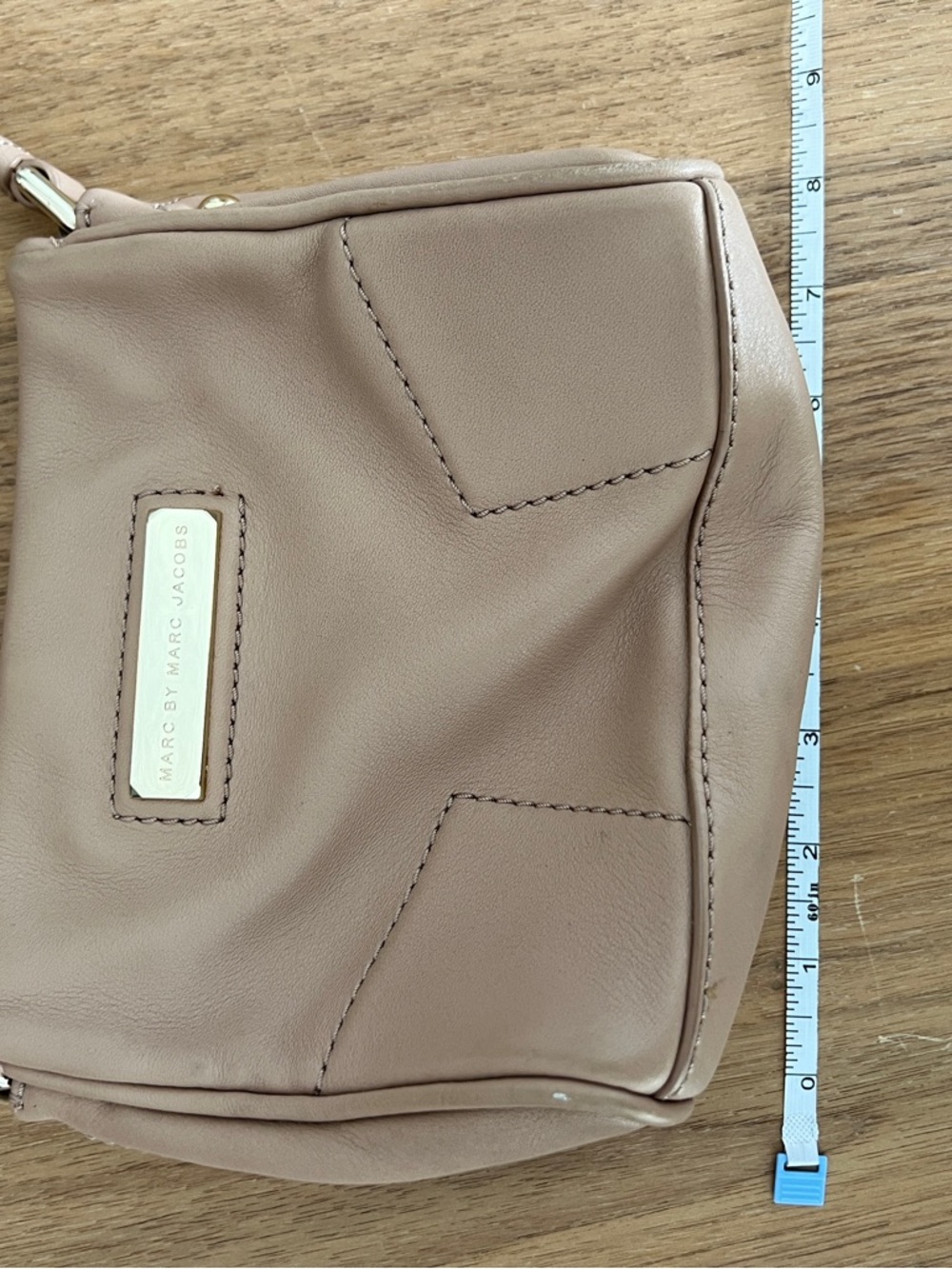 Marc Jacobs Leather Crossbody Bag - Picture 4 of 8